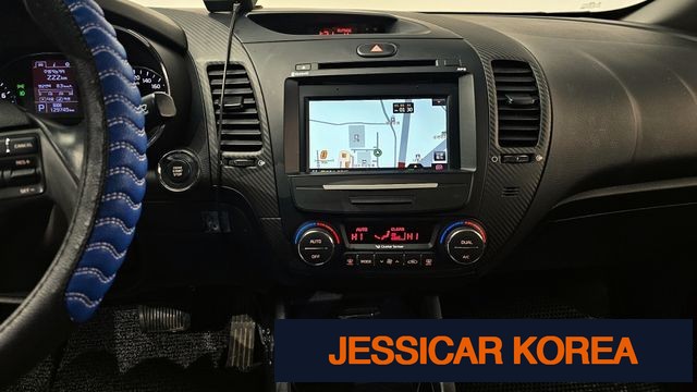 2015 Kia K3 - Thumbnail 17