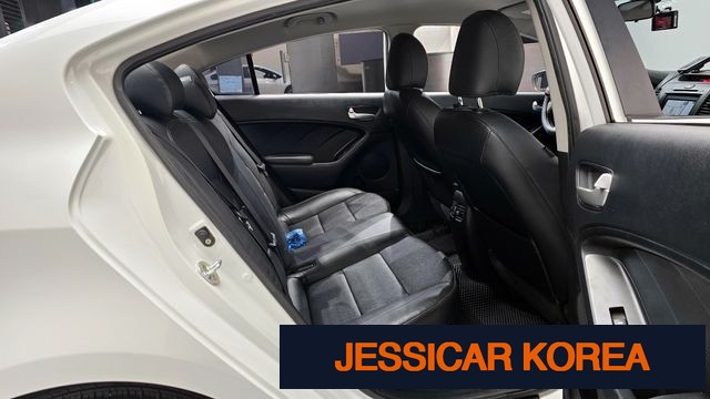 2015 Kia K3 - Thumbnail 19