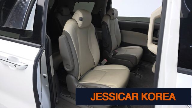 2021 Kia Carnival 4th Gen - Thumbnail 3