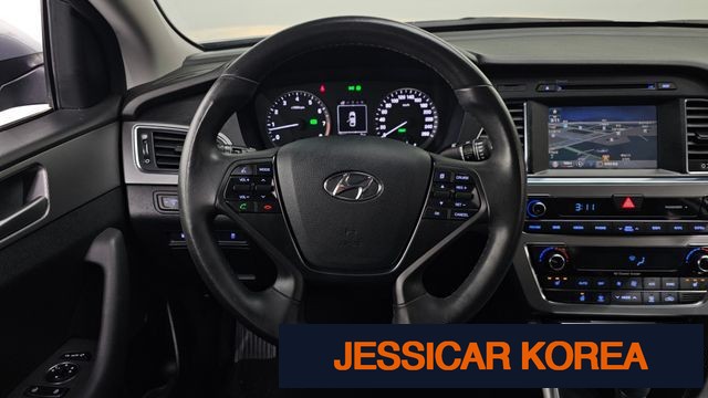 2015 Hyundai LF Sonata - Thumbnail 12