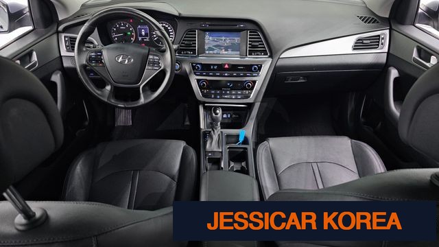 2015 Hyundai LF Sonata - Thumbnail 14