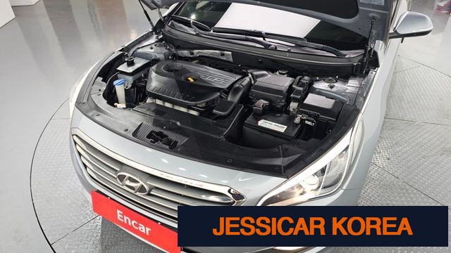 2015 Hyundai LF Sonata - Thumbnail 20