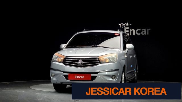 2016 KG Mobility Korando Turismo - Thumbnail 7