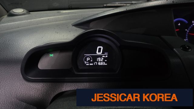 2016 KG Mobility Korando Turismo - Thumbnail 14