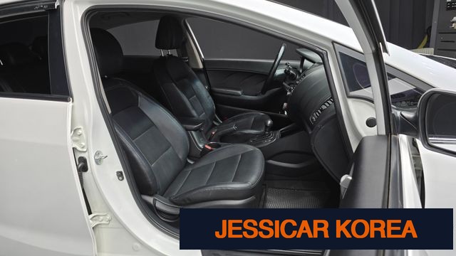 2014 Kia K3 - Thumbnail 10