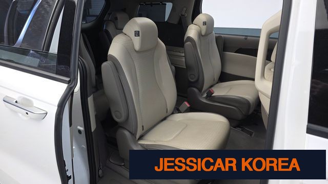 2023 Kia Carnival 4th Gen - Thumbnail 9