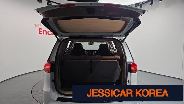 2018 Kia All New Carnival - Thumbnail 10