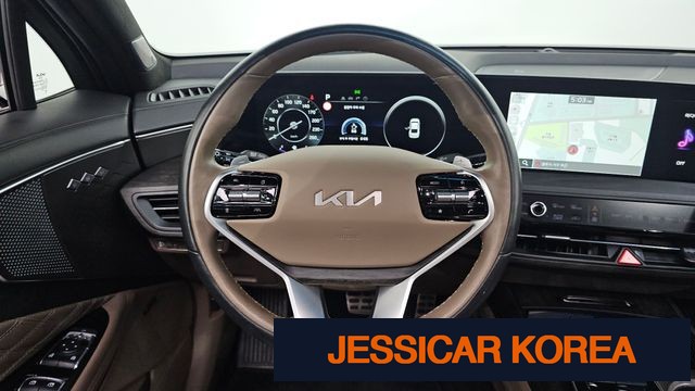 2023 Kia K8 - Thumbnail 2