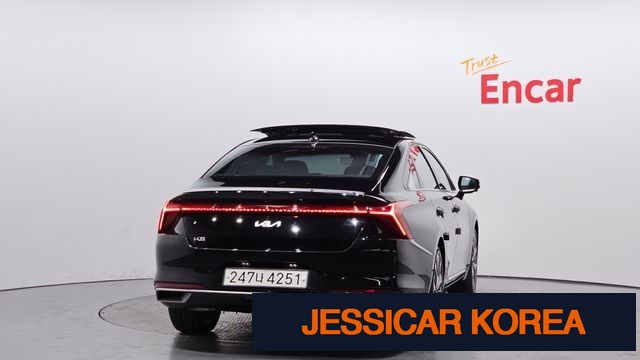 2023 Kia K8 - Thumbnail 5