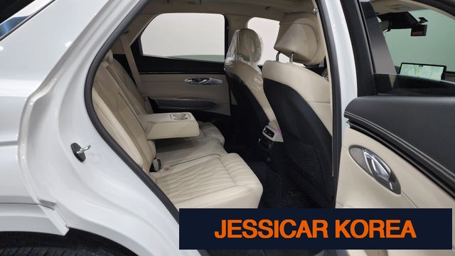 2021 Genesis GV70 - Thumbnail 2