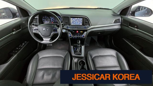 2016 Hyundai Avante AD - Thumbnail 8