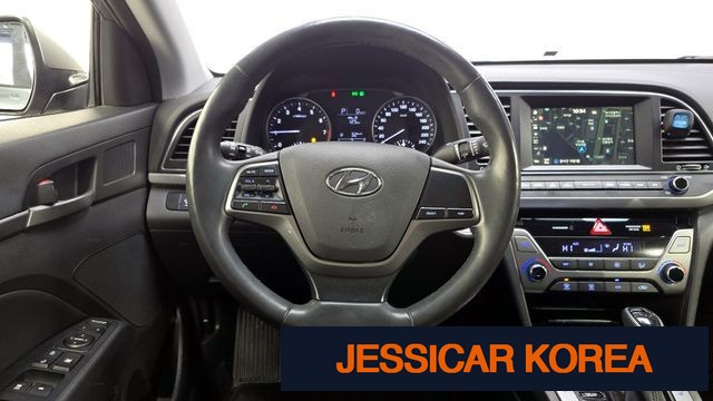 2016 Hyundai Avante AD - Thumbnail 4