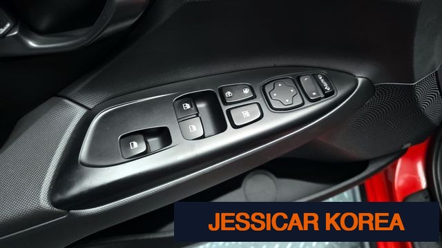 2018 Hyundai Veloster (JS) - Thumbnail 3