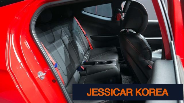 2018 Hyundai Veloster (JS) - Thumbnail 7