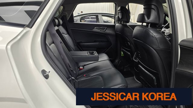2022 Kia Sportage 5th Gen - Thumbnail 16