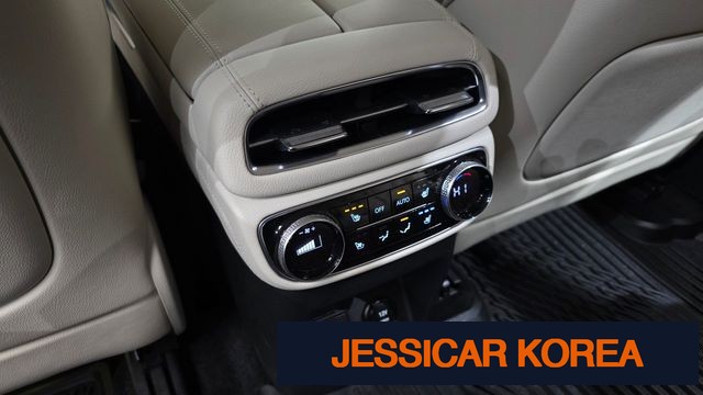 2021 Genesis GV80 - Thumbnail 9