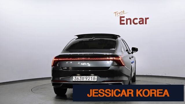 2022 Kia K8 Hybrid - Thumbnail 12