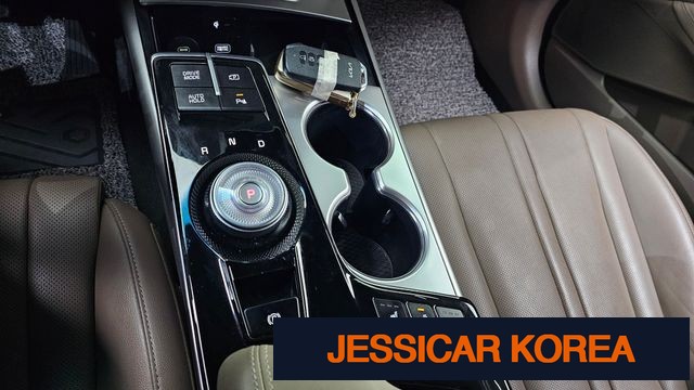 2023 Kia K8 - Thumbnail 13