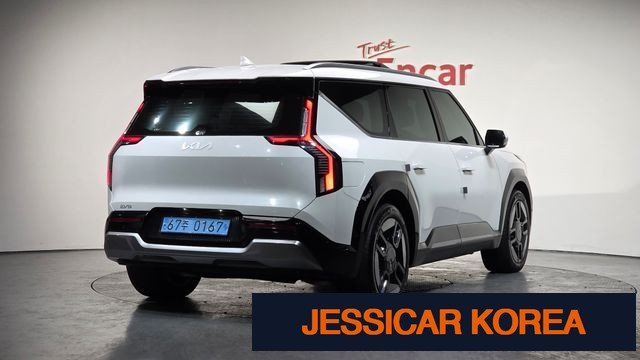 2024 Kia EV9 - Thumbnail 10