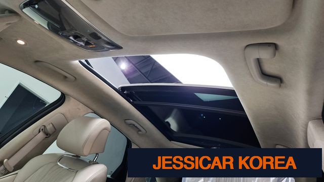 2021 Genesis GV70 - Thumbnail 20