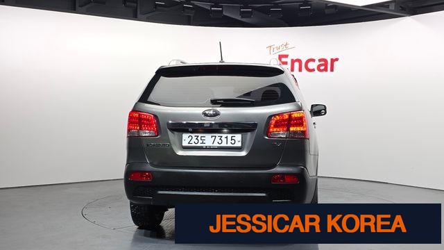 2011 Kia Sorento R - Thumbnail 4