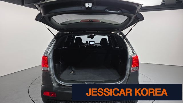 2011 Kia Sorento R - Thumbnail 6
