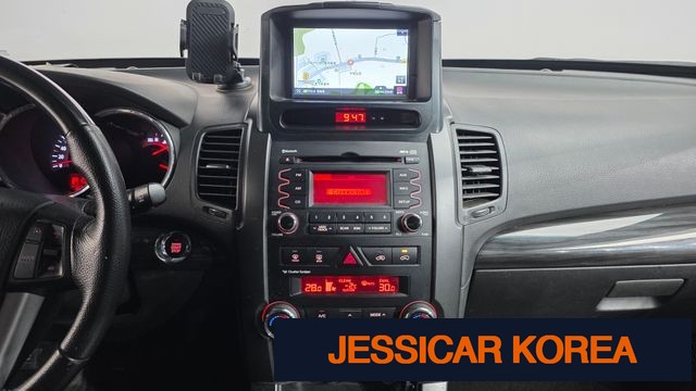 2011 Kia Sorento R - Thumbnail 19