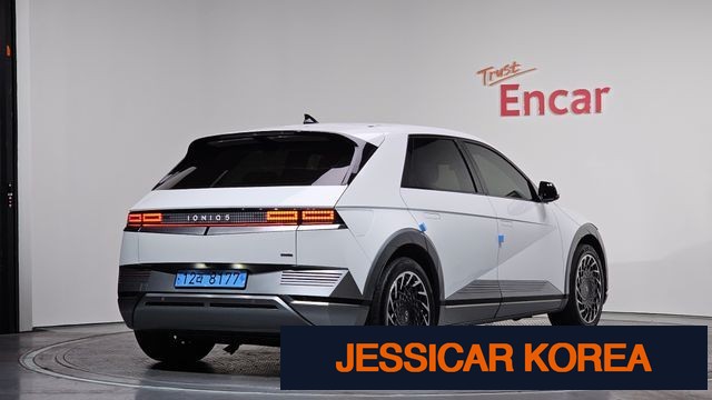 2022 Hyundai Ioniq 5 - Thumbnail 16