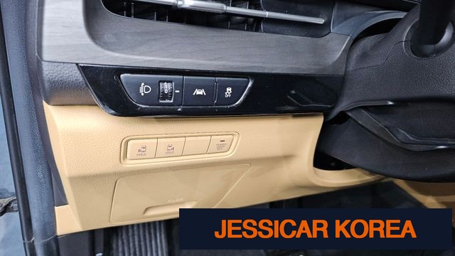 2021 Kia Carnival 4th Gen - Thumbnail 11