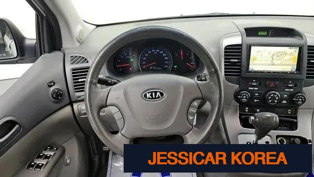 2012 Kia Carnival R - Thumbnail 13