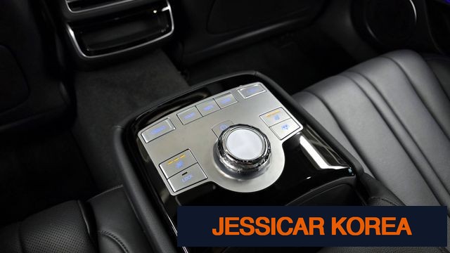 2025 Genesis G80 (RG3) - Thumbnail 9