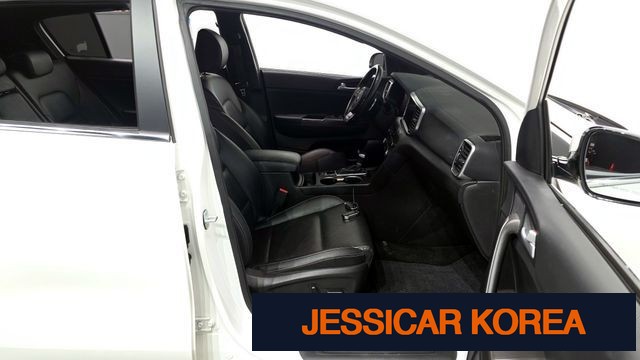 2020 Kia Sportage the bold - Thumbnail 3
