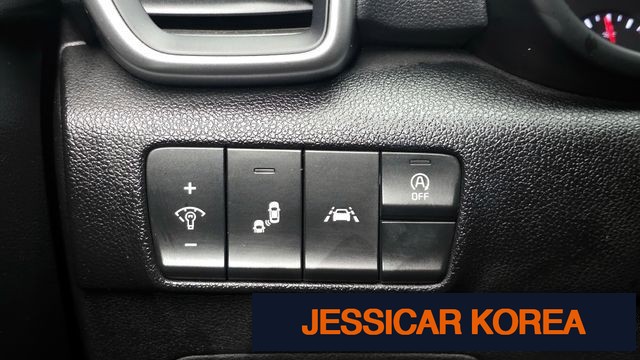 2020 Kia Sportage the bold - Thumbnail 20