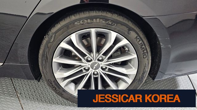 2015 Hyundai Genesis DH - Thumbnail 13