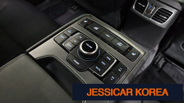 2015 Hyundai Genesis DH - Thumbnail 17
