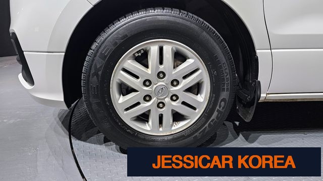 2021 Hyundai The New Grand Starex - Thumbnail 2