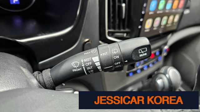 2021 Hyundai The New Grand Starex - Thumbnail 18