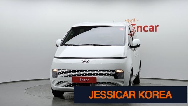 2022 Hyundai Staria - Thumbnail 2