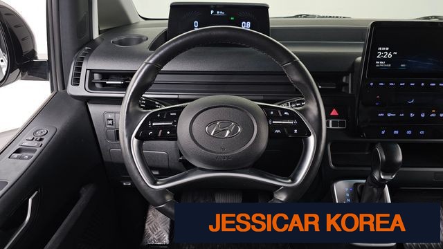 2022 Hyundai Staria - Thumbnail 3