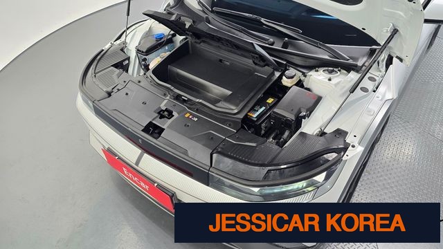 2025 Hyundai The New Ioniq 5 - Thumbnail 5