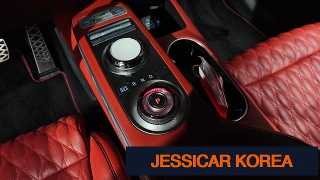 2022 Genesis GV70 - Thumbnail 9