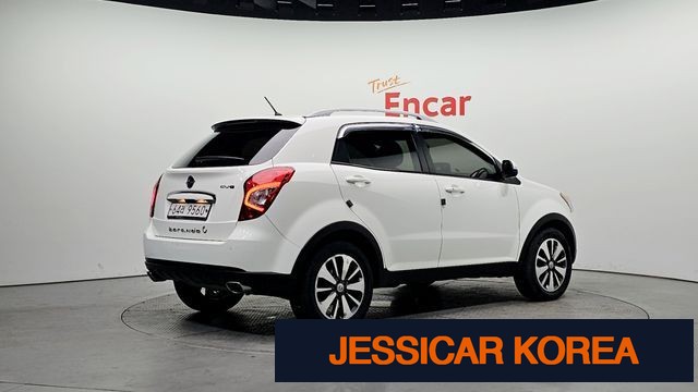 2014 KG Mobility New Korando C - Thumbnail 6