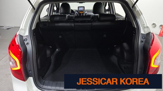 2014 KG Mobility New Korando C - Thumbnail 10