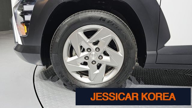 2023 Hyundai Kona (SX2) - Thumbnail 8