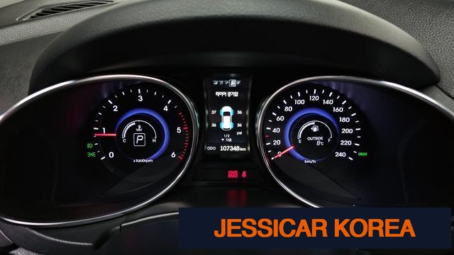 2015 Hyundai Santa Fe DM - Thumbnail 2