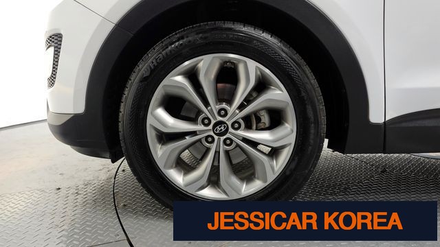 2015 Hyundai Santa Fe DM - Thumbnail 4