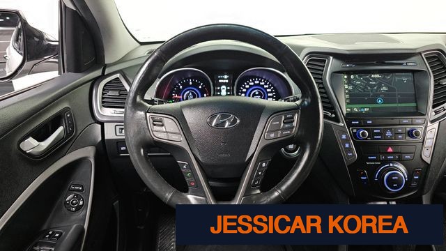 2015 Hyundai Santa Fe DM - Thumbnail 6