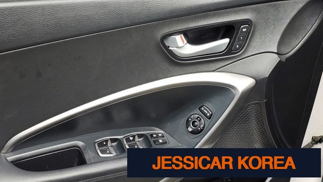 2015 Hyundai Santa Fe DM - Thumbnail 18