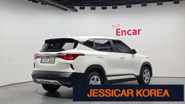 2023 Kia Seltos - Thumbnail 7