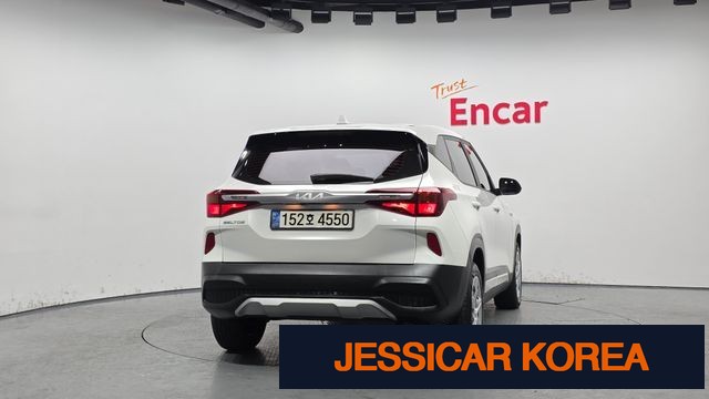 2023 Kia Seltos - Thumbnail 10